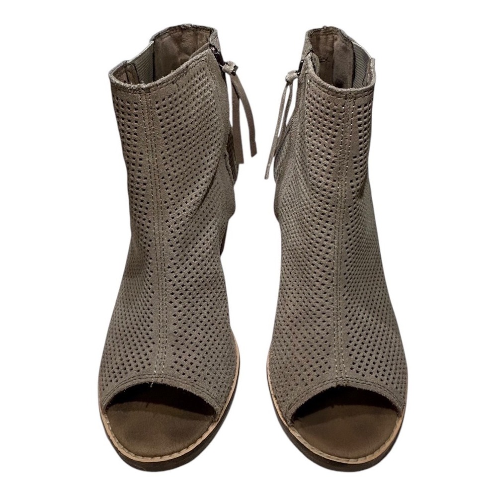 TOMS Majorca Peep Toe Booties Taupe Grey Perforated Suede Block Heel Size 7
